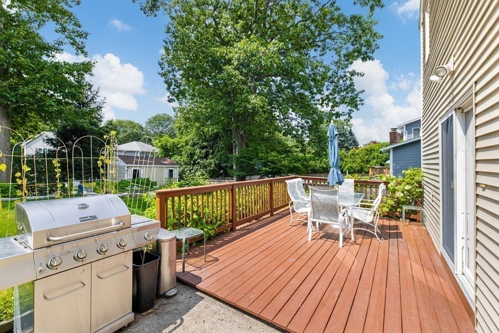 15 Rivers Lane Stoneham, MA 02180 - Photo 7 of 35 Gallery Image 7