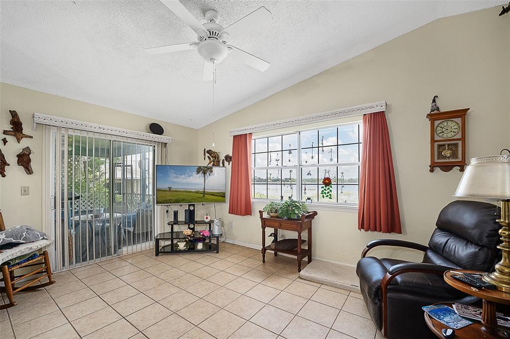 2372 Mitchell Island Road Deltona, FL 32738 - Photo 10 of 26 Gallery Image 10