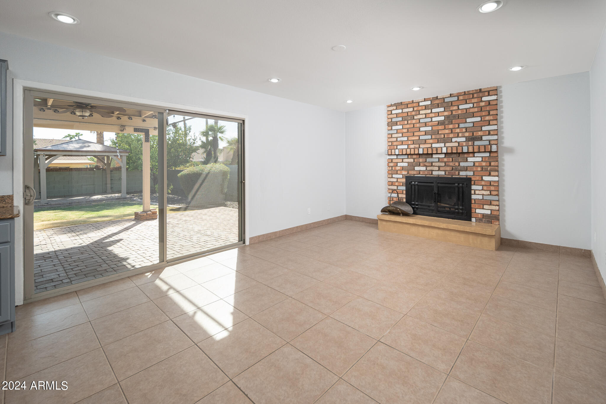 4409 East Grandview Road Phoenix, AZ 85032 - Photo 13 of 51 Family-Room_01