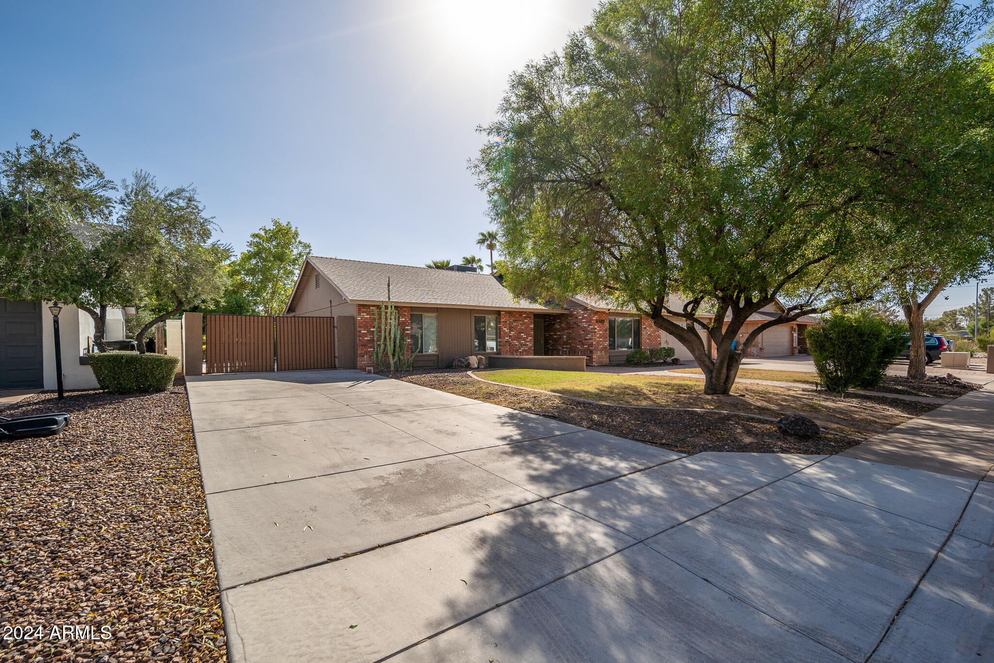 4409 East Grandview Road Phoenix, AZ 85032 - Photo 2 of 51 Front_02