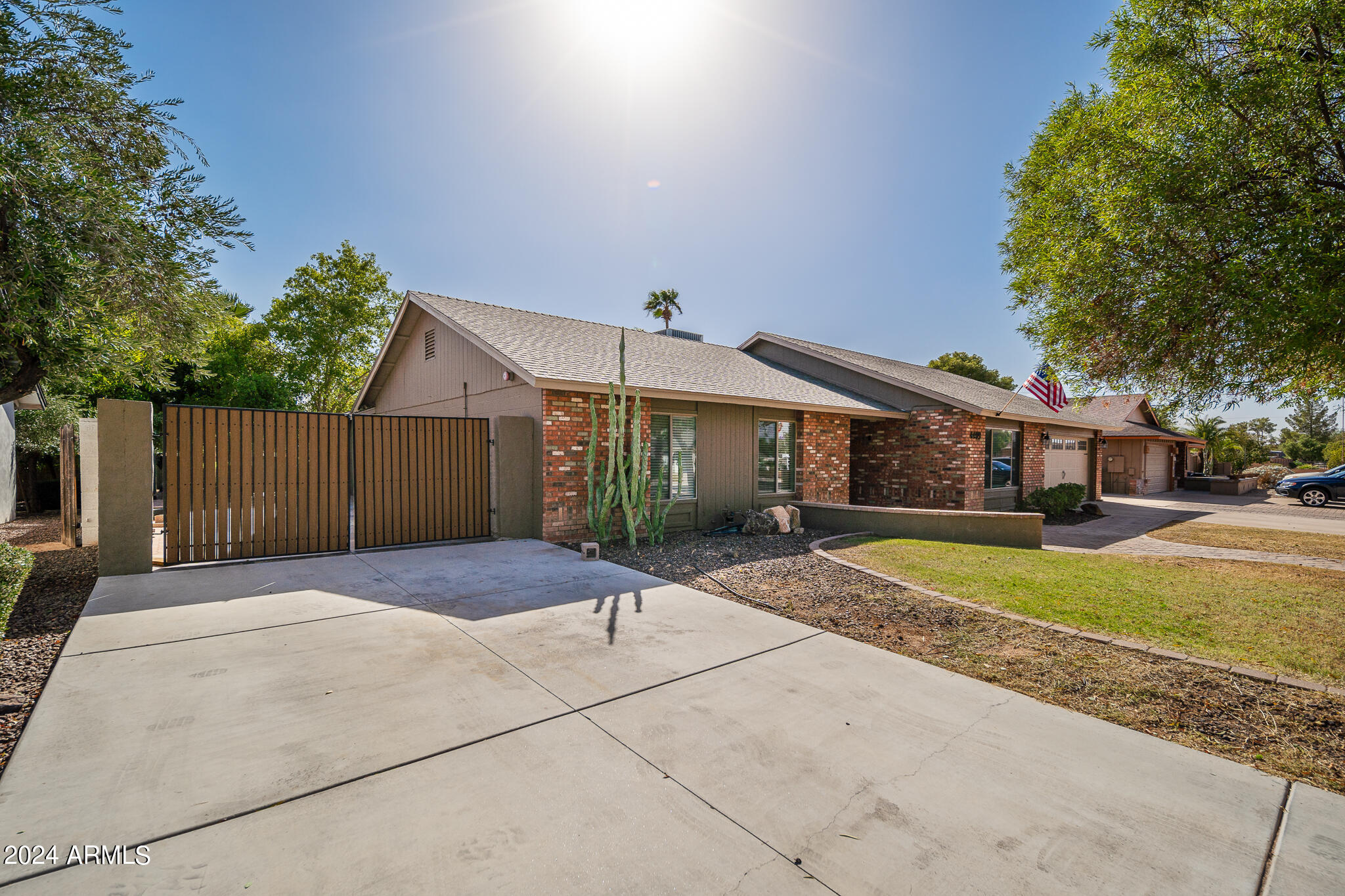 4409 East Grandview Road Phoenix, AZ 85032 - Photo 3 of 51 Front_03