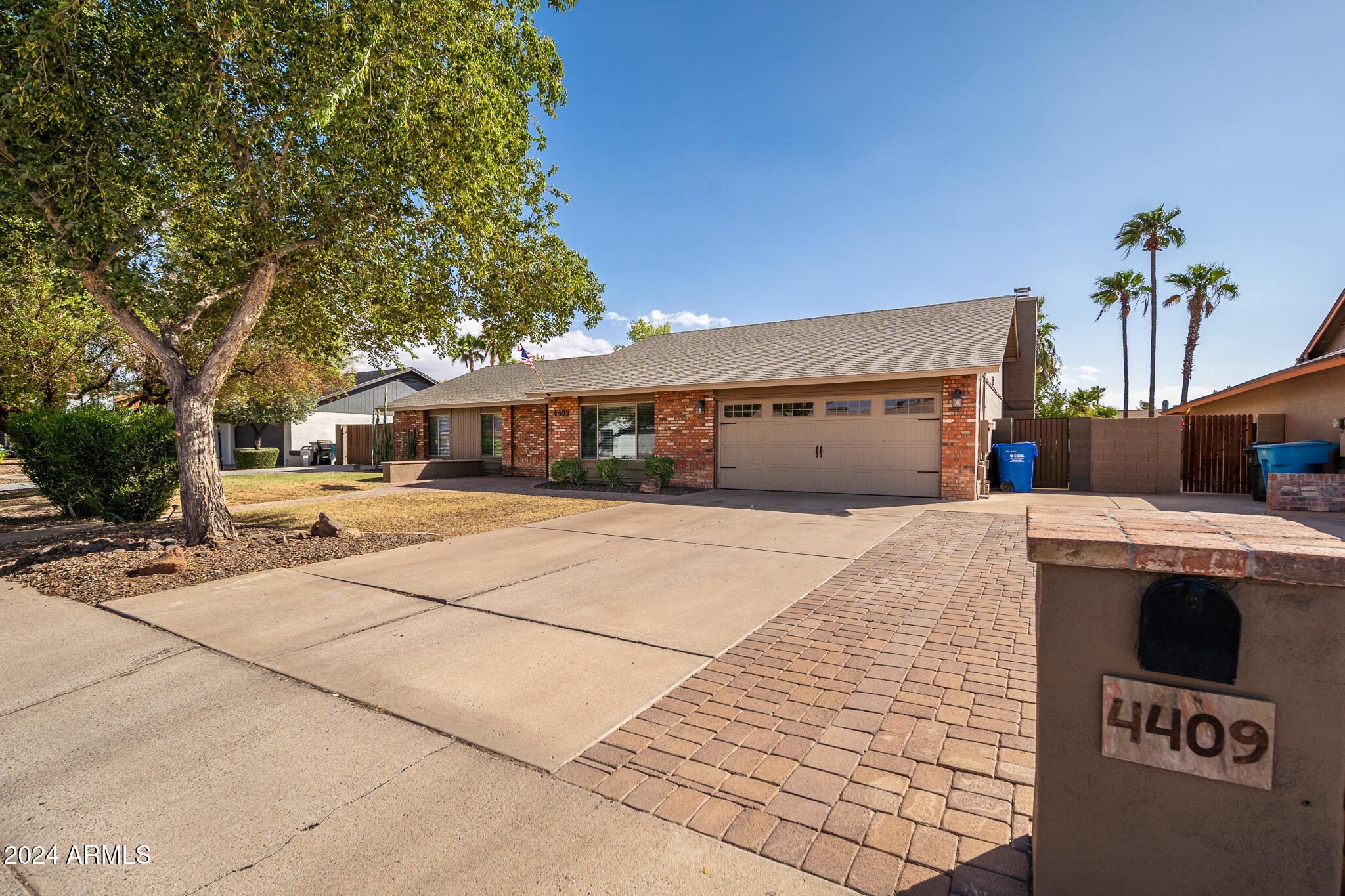 4409 East Grandview Road Phoenix, AZ 85032 - Photo 5 of 51 Front_05