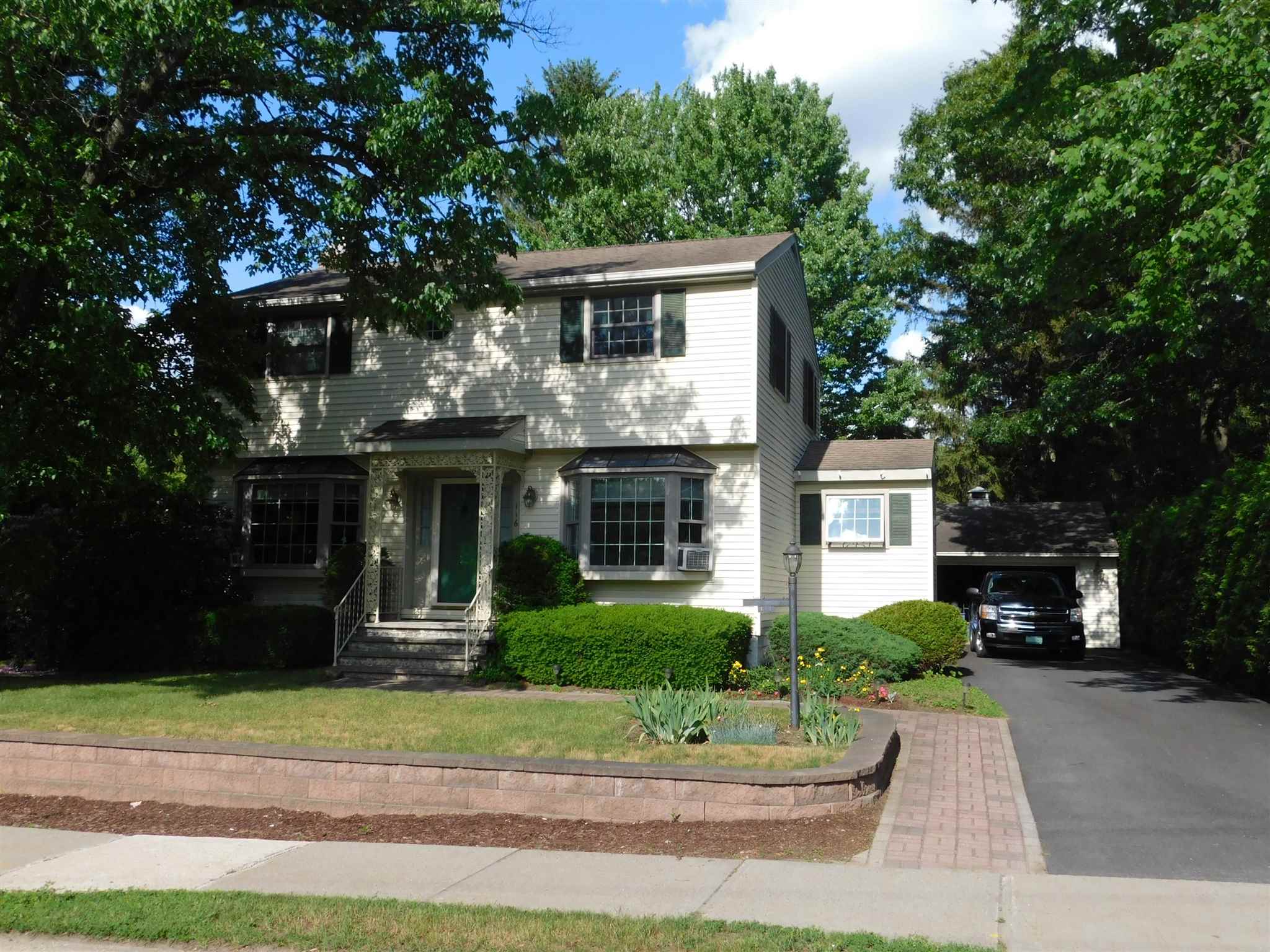 116 Patchen Road South Burlington, VT 05403 - Photo 1 of 30 Gallery Image 1