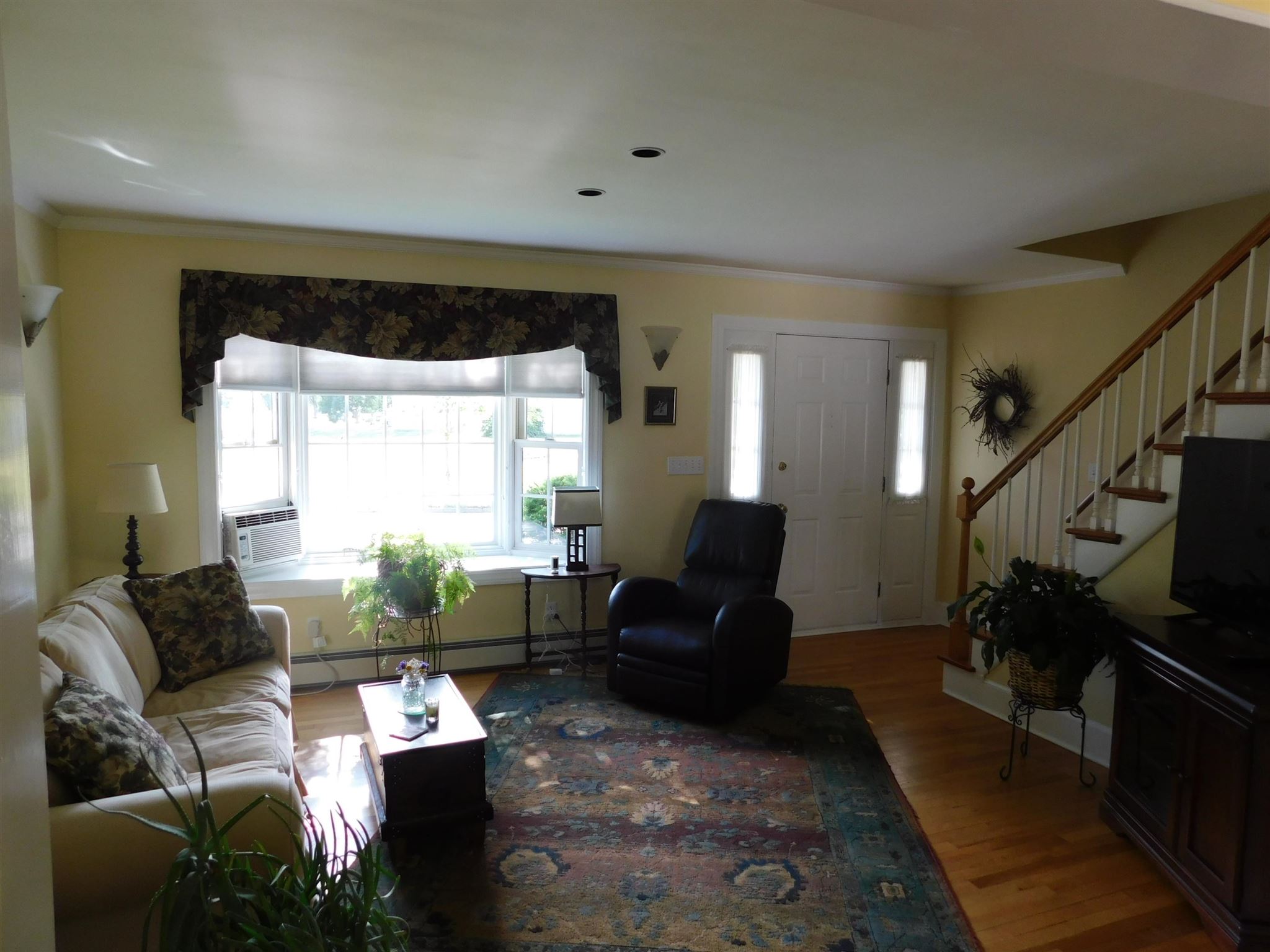 116 Patchen Road South Burlington, VT 05403 - Photo 7 of 30 Gallery Image 7