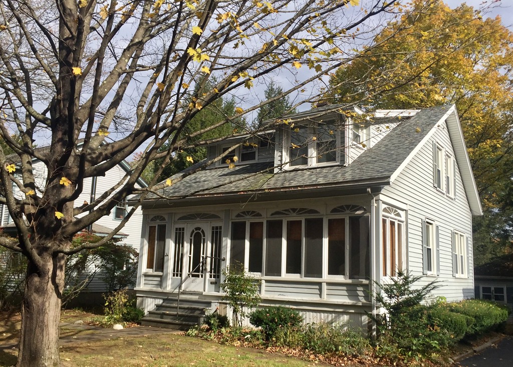 225 Chestnut Street Northampton, MA 01062 - Photo 3 of 25 Gallery Image 3