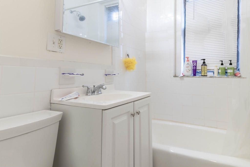 64 Queensberry Street, Unit 224 Boston, MA 02215 - Photo 7 of 13