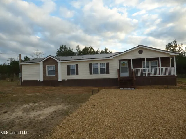 $159,900 | 2075 Hartwell Road, Summit, MS 39666
