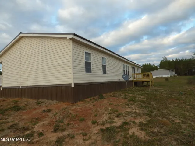 $159,900 | 2075 Hartwell Road, Summit, MS 39666