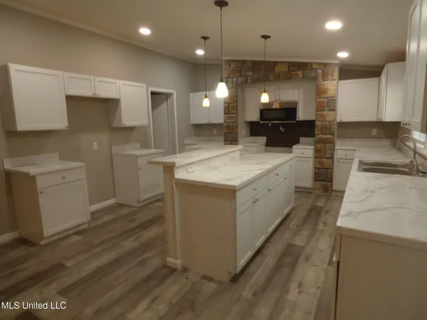 $159,900 | 2075 Hartwell Road, Summit, MS 39666