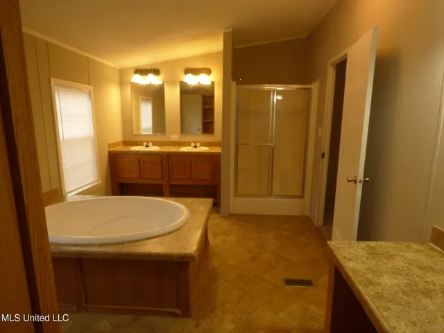 $159,900 | 2075 Hartwell Road, Summit, MS 39666