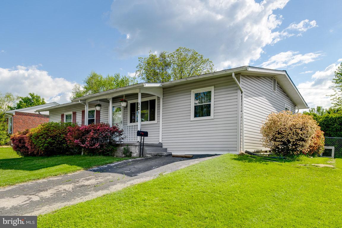 321 Walgrove Road Reisterstown, MD 21136 - Photo 3 of 40 Gallery Image 3
