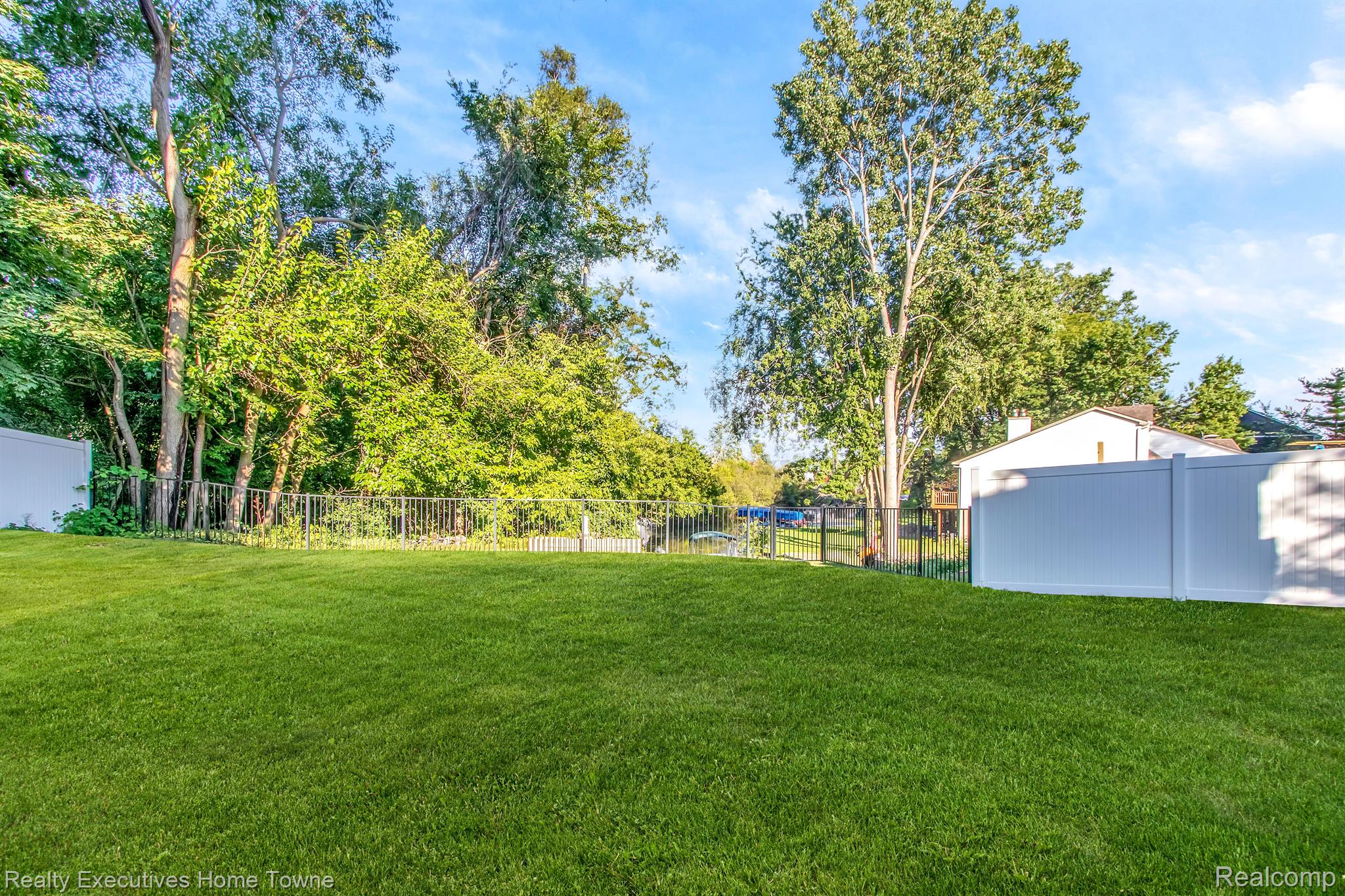 3482 Benstein Road Commerce Township, MI 48382 - Photo 31 of 37 Gallery Image 31