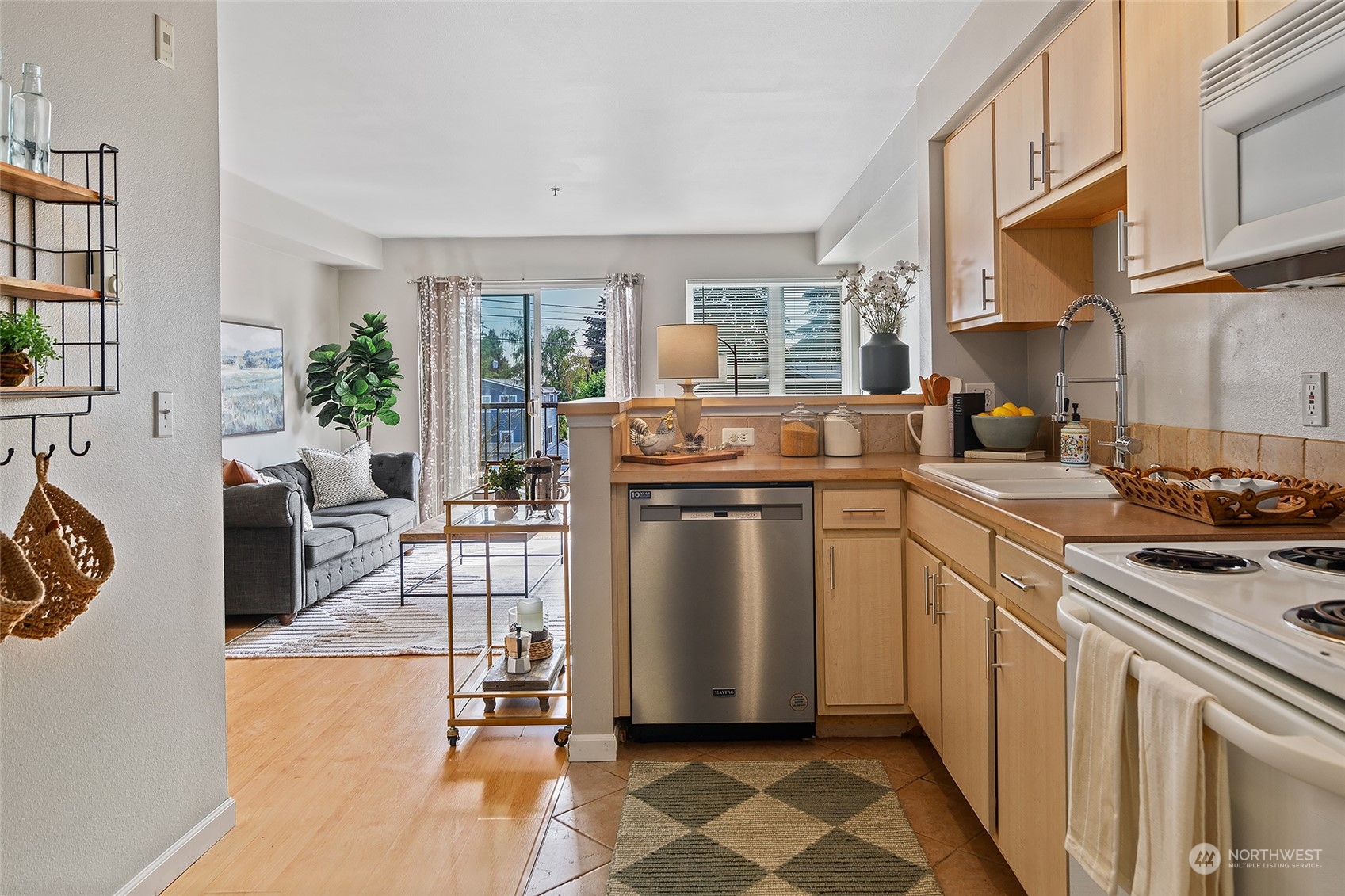 600 North 85th Street, Unit 211 Seattle, WA 98103 - Photo 12 of 26 Gallery Image 12