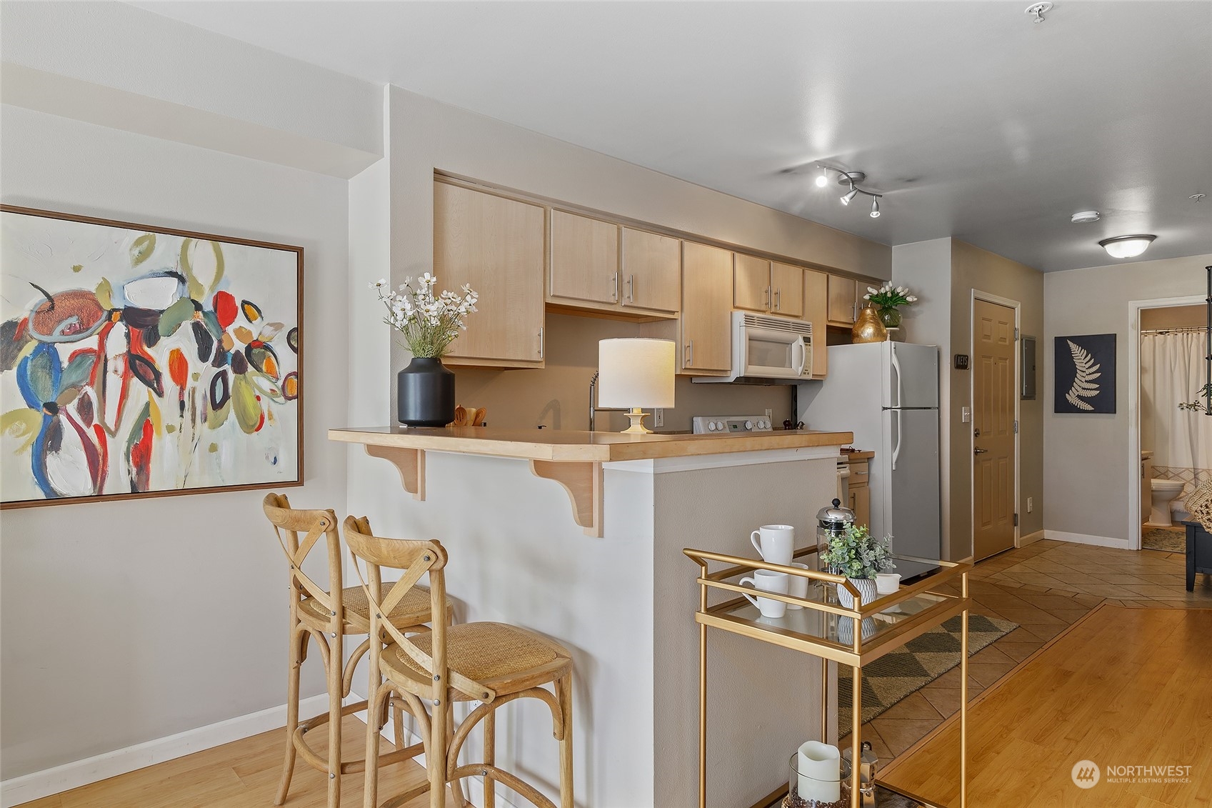 600 North 85th Street, Unit 211 Seattle, WA 98103 - Photo 8 of 26 Gallery Image 8
