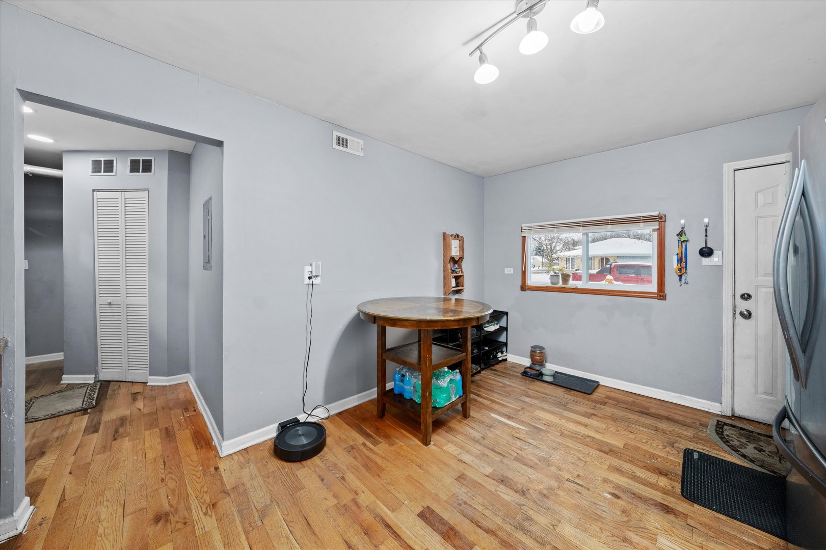 9154 Ridgeland Avenue Oak Lawn, IL 60453 - Photo 15 of 34