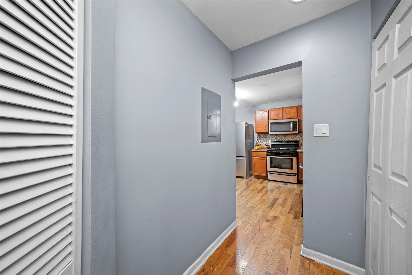 9154 Ridgeland Avenue Oak Lawn, IL 60453 - Photo 20 of 34