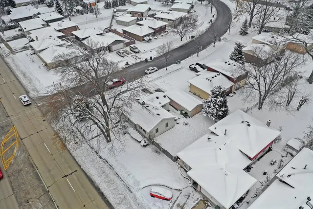 $245,000 | 9154 Ridgeland Avenue, Oak Lawn, IL 60453