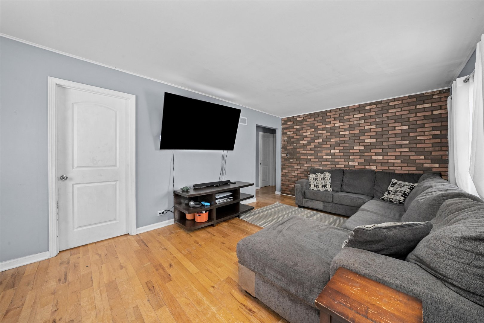 9154 Ridgeland Avenue Oak Lawn, IL 60453 - Photo 5 of 34