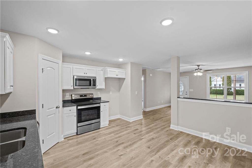 420 Reeves Avenue Albemarle, NC 28001 - Photo 7 of 27 Gallery Image 7