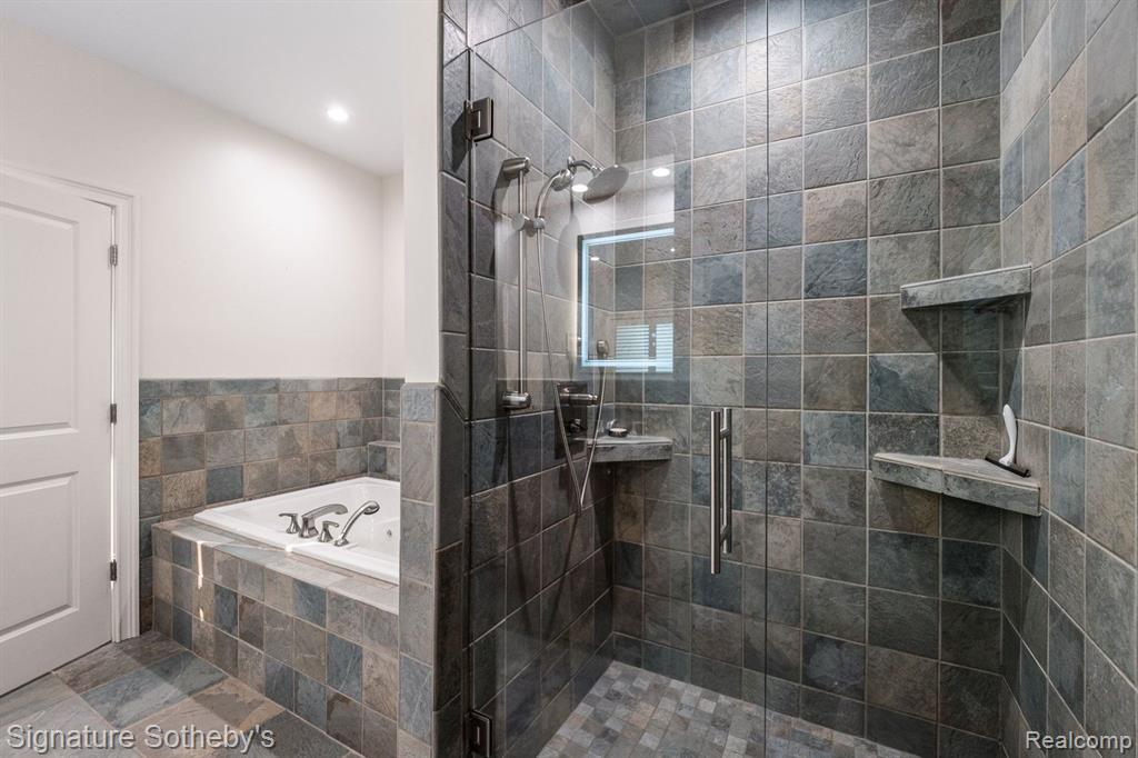 10069 Kay Ray Road Williamsburg, MI 49690 - Photo 22 of 67 Gallery Image 22