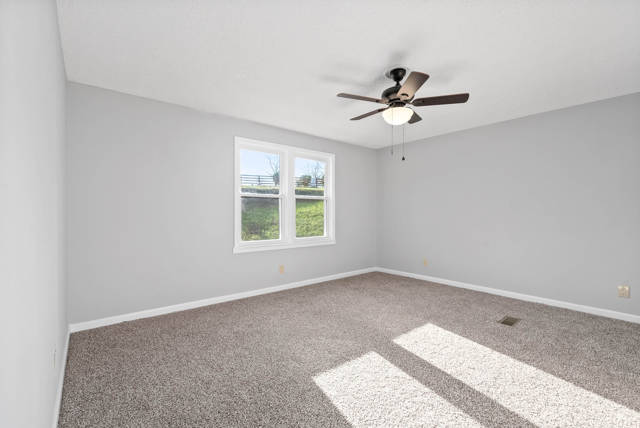 4598 Akin Road Cunningham, TN 37052 - Photo 16 of 29 Gallery Image 16