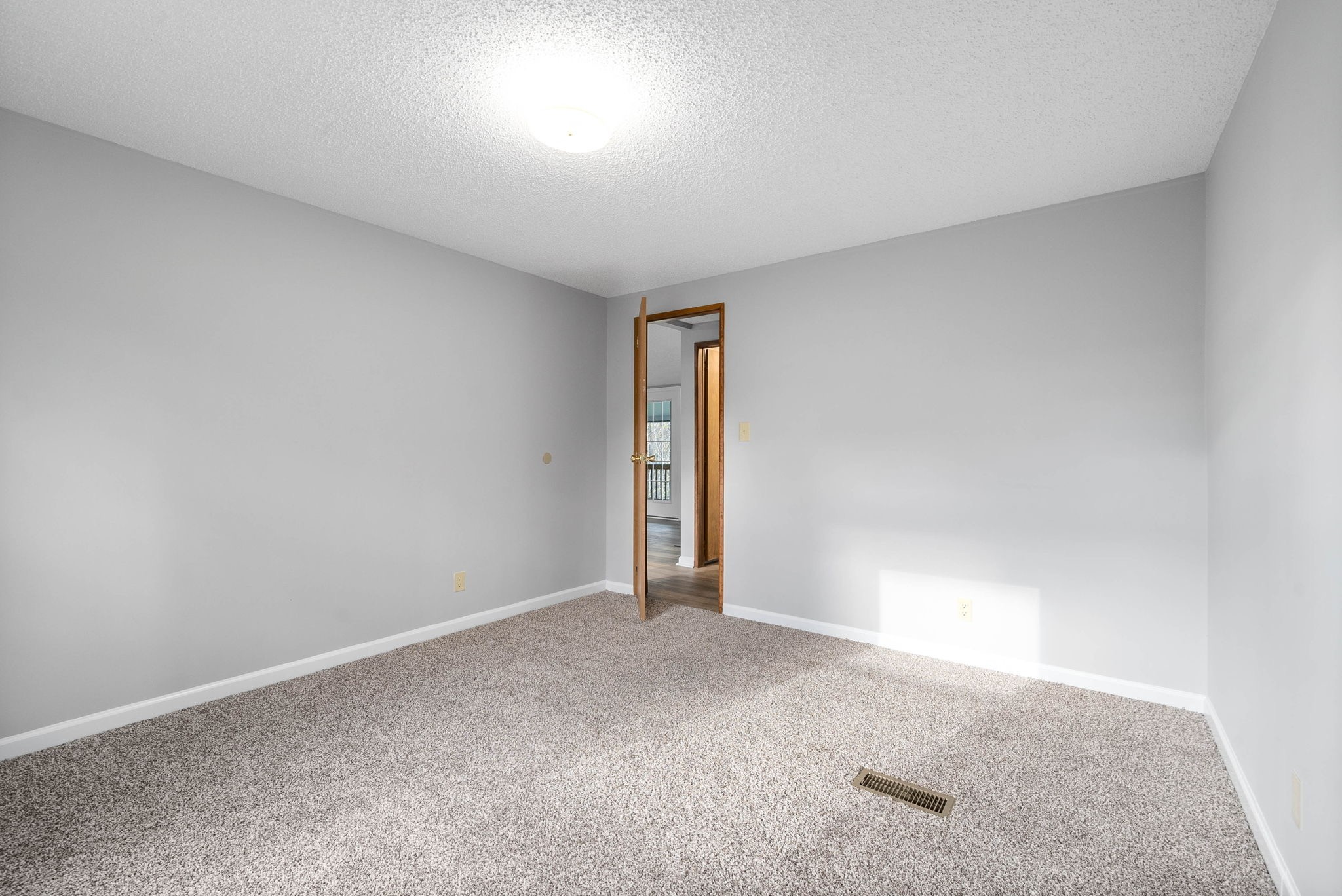4598 Akin Road Cunningham, TN 37052 - Photo 21 of 29 Gallery Image 21