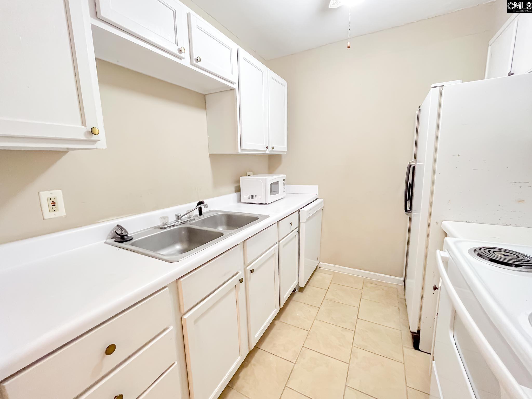 1208 Bush River Road, Unit F1 Columbia, SC 29210 - Photo 5 of 10
