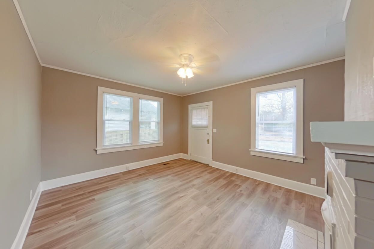 2415 Wrightsboro Road Augusta, GA 30904 - Photo 16 of 27 Unit 2 Living Room