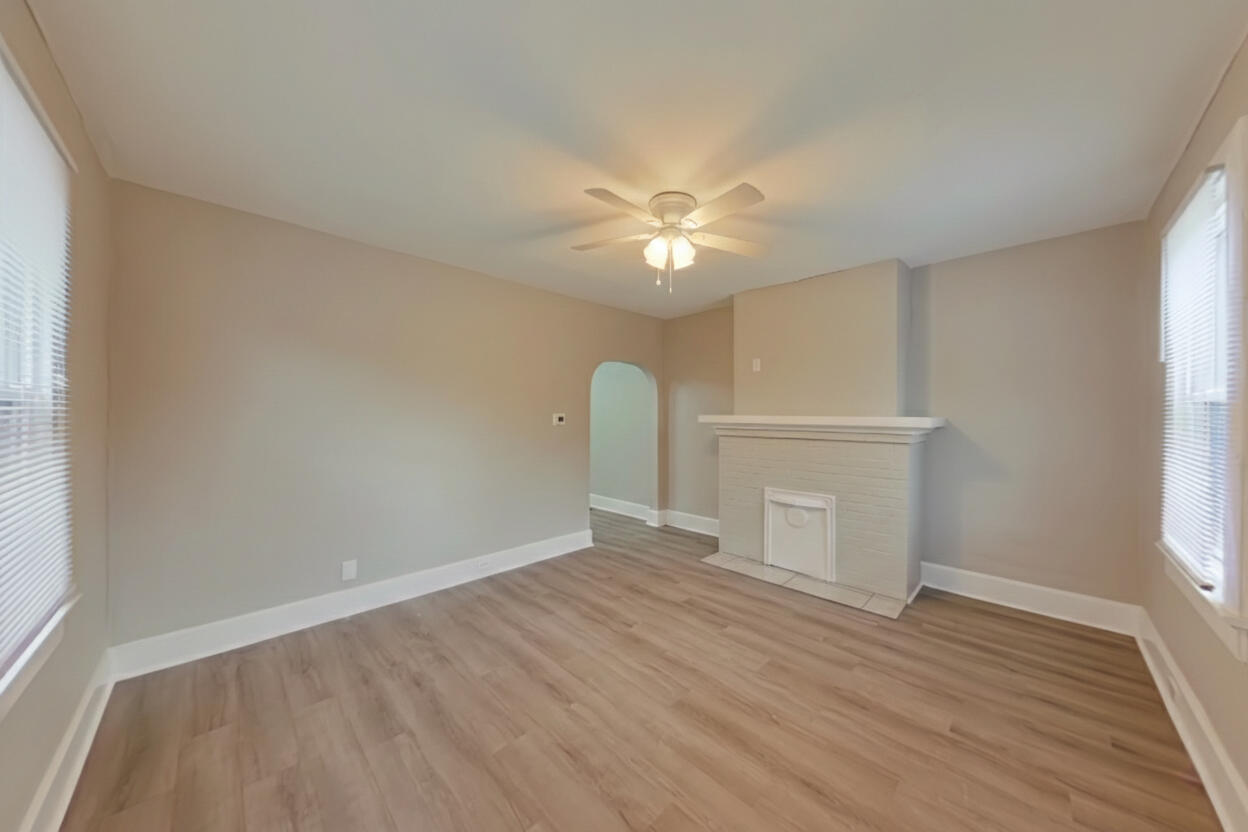 2415 Wrightsboro Road Augusta, GA 30904 - Photo 6 of 27 Unit 1 Living Room