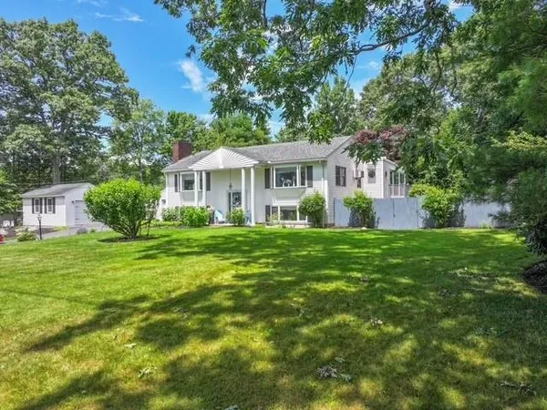 $699,000 | 6 Golden Gate Drive, Hooksett, NH 03106