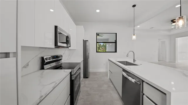 $449,000 | 9 Tee View Road, Rotonda West, FL 33947