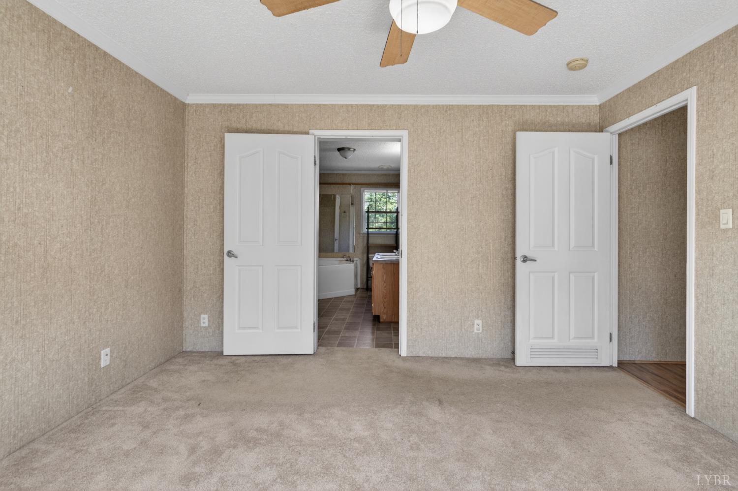 1811 Mohawk Road Gladys, VA 24554 - Photo 8 of 51 an empty room that has a grey walls and closet