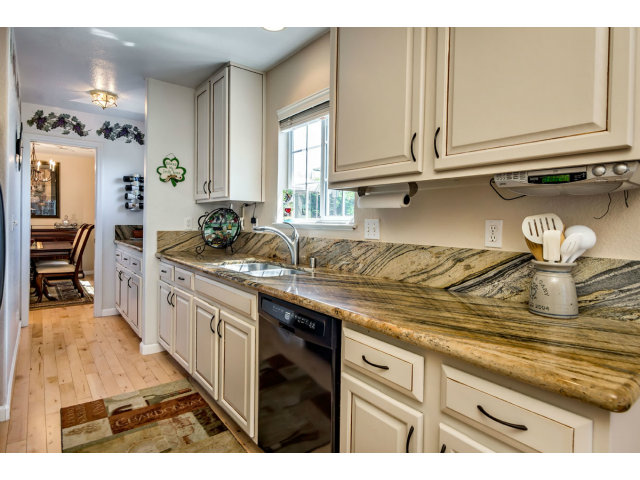 148 Redding Road Campbell, CA 95008 - Photo 12 of 24