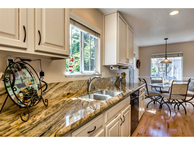 148 Redding Road Campbell, CA 95008 - Photo 10 of 24
