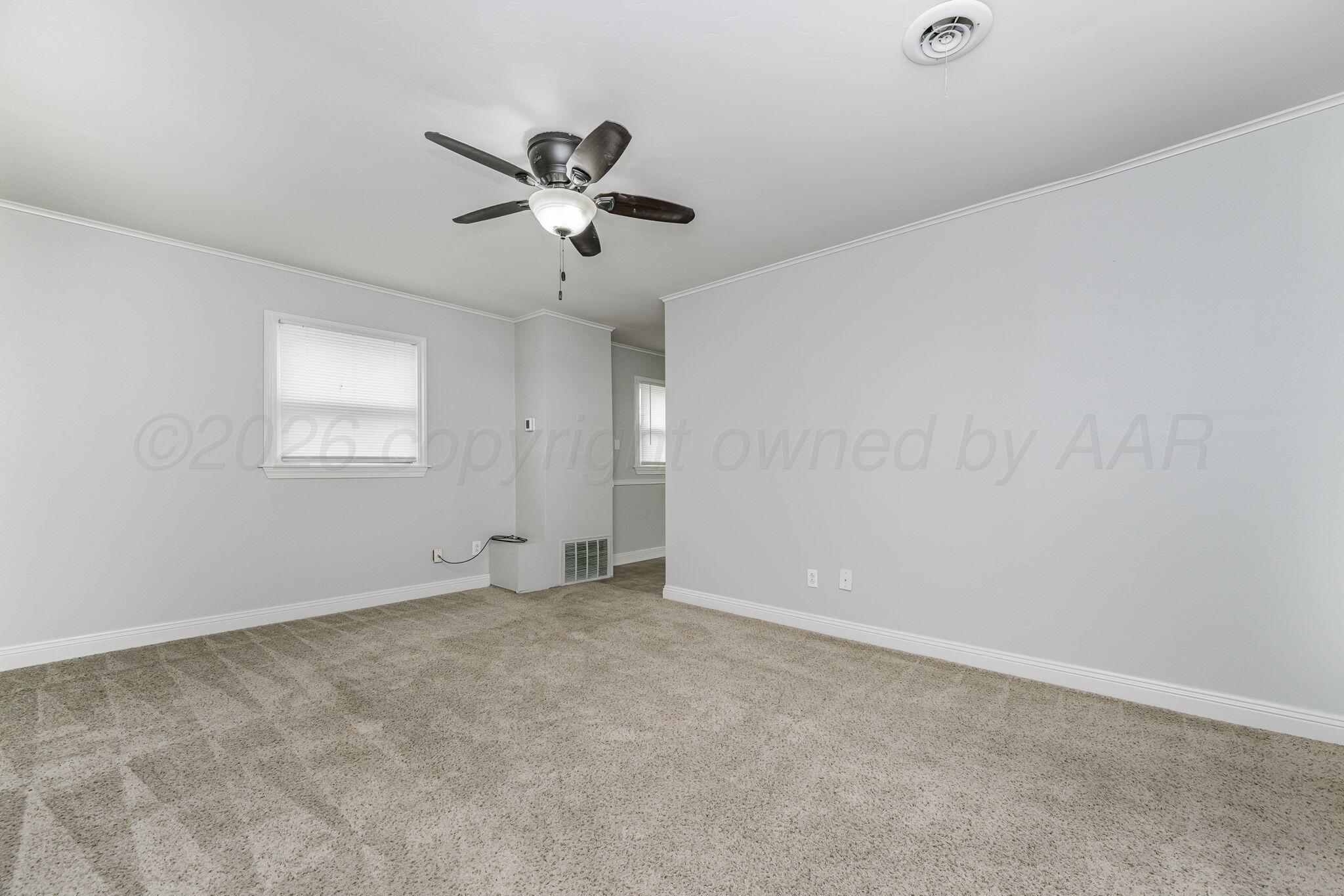911 West 3rd Street Canyon, TX 79015 - Photo 3 of 18 Living Room