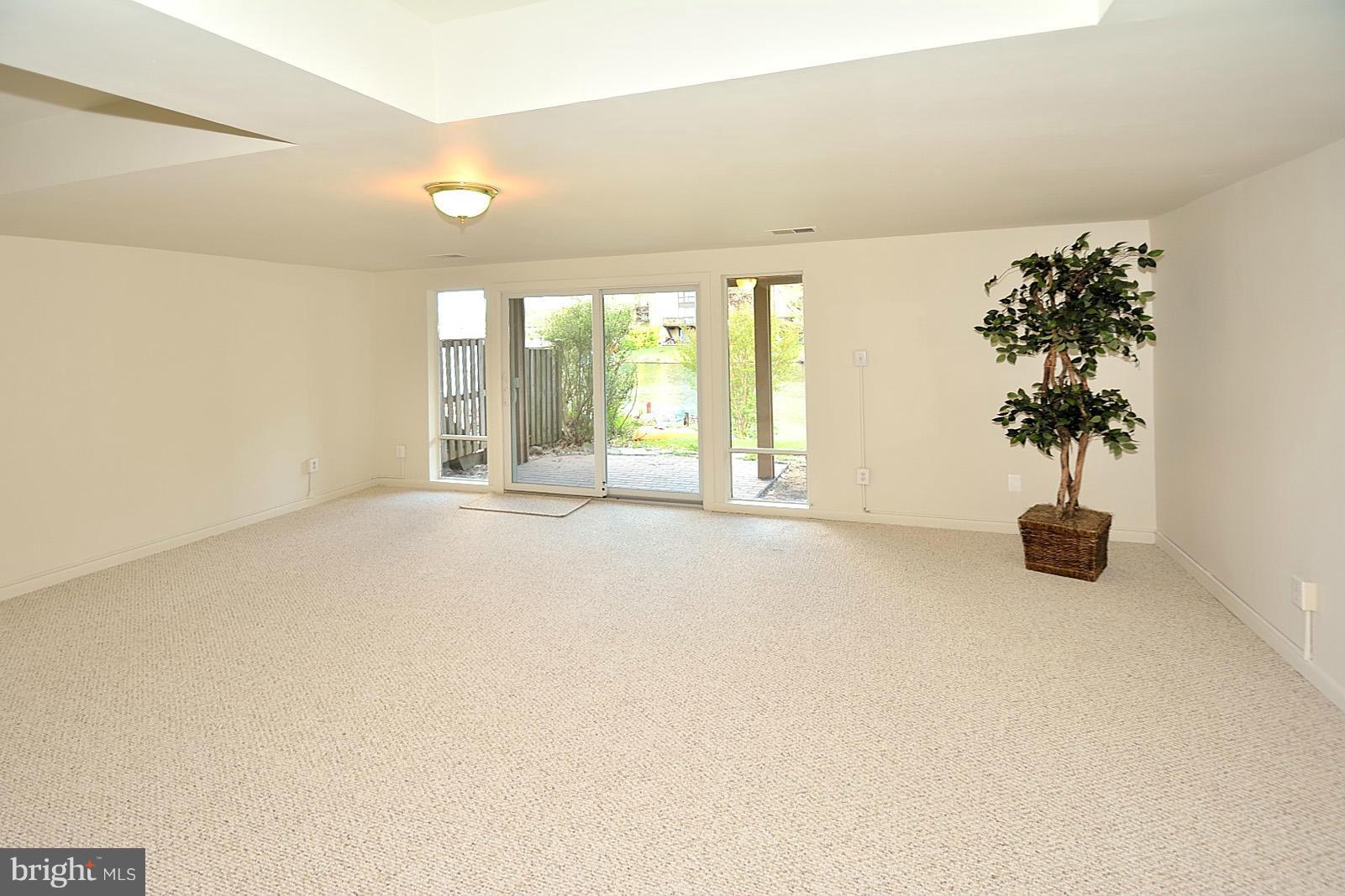 2027 Chadds Ford Drive Reston, VA 20191 - Photo 19 of 25 Family Room