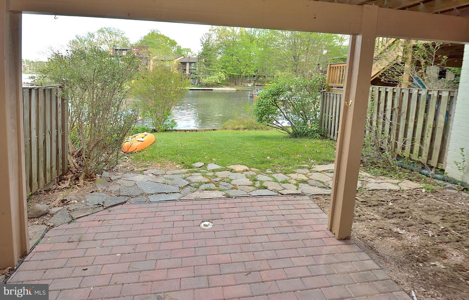 2027 Chadds Ford Drive Reston, VA 20191 - Photo 21 of 25 Exterior (Rear)