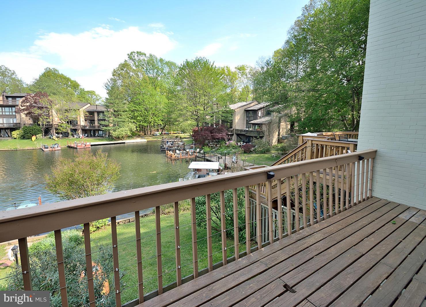 2027 Chadds Ford Drive Reston, VA 20191 - Photo 23 of 25 Exterior (Rear)