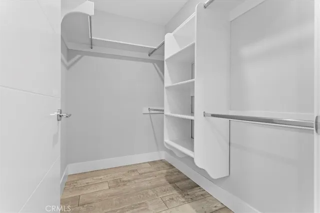 a close up view of a washer and dryer