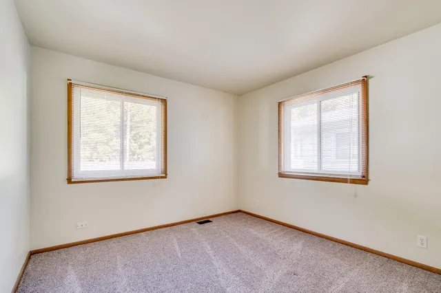 $299,900 | 2002 84th Street, Kenosha, WI 53143