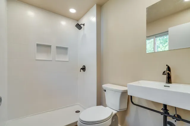 $299,900 | 2002 84th Street, Kenosha, WI 53143