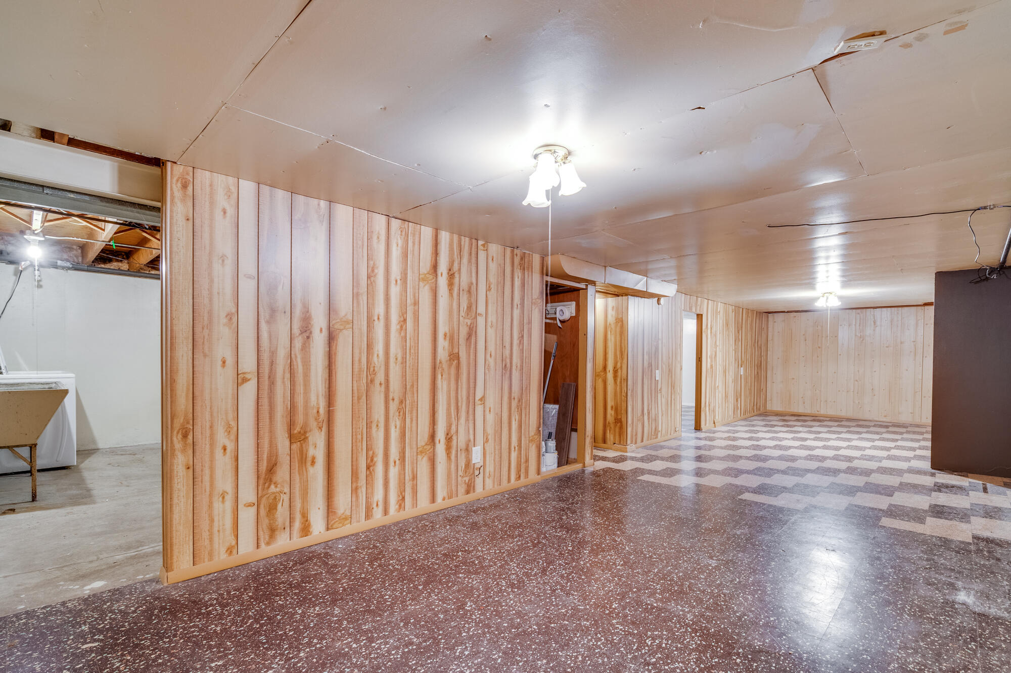 2002 84th Street Kenosha, WI 53143 - Photo 25 of 34 MJ309180