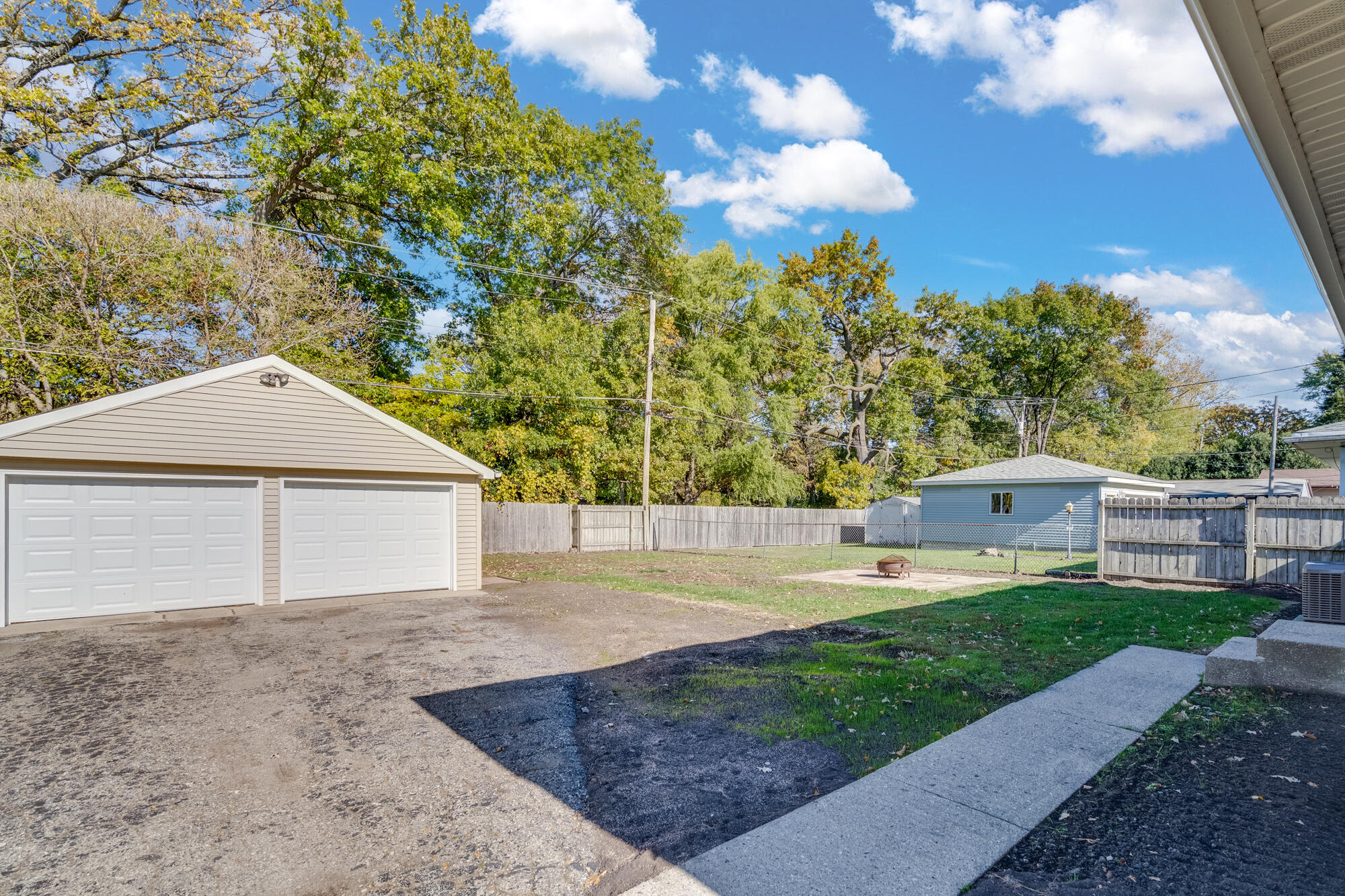 2002 84th Street Kenosha, WI 53143 - Photo 31 of 34 MJ309210-Edit