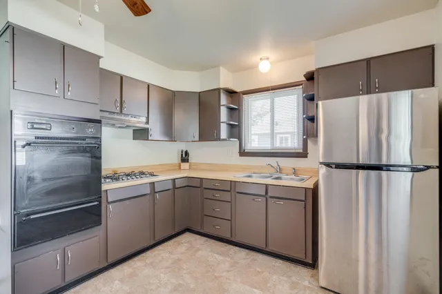 $299,900 | 2002 84th Street, Kenosha, WI 53143