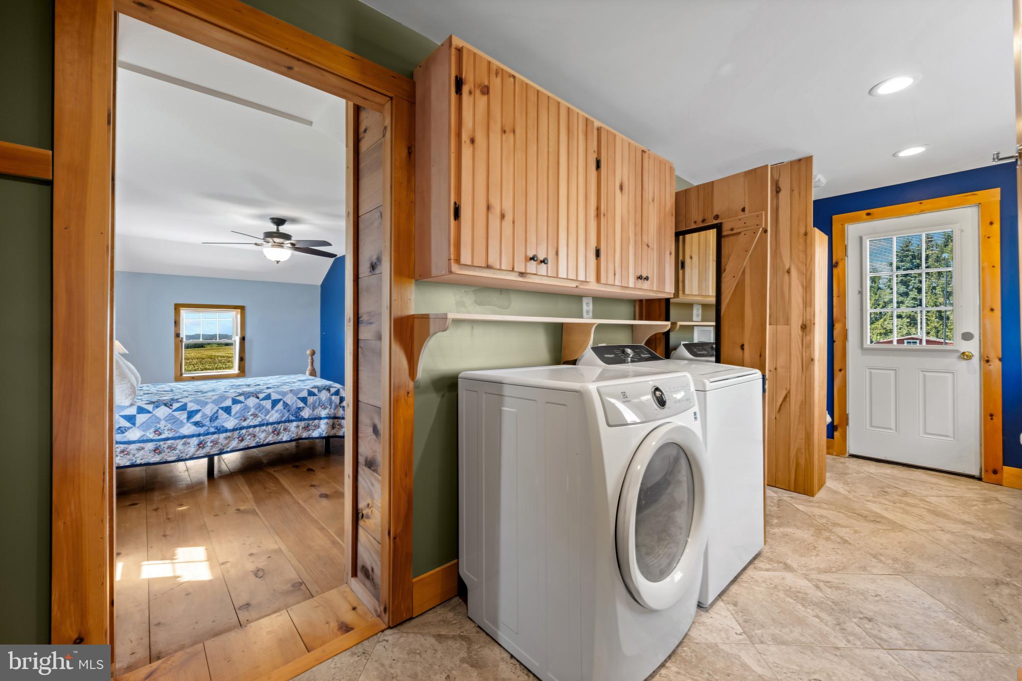 1907 Plank Road New Freedom, PA 17349 - Photo 15 of 42 2nd Fl Laundry