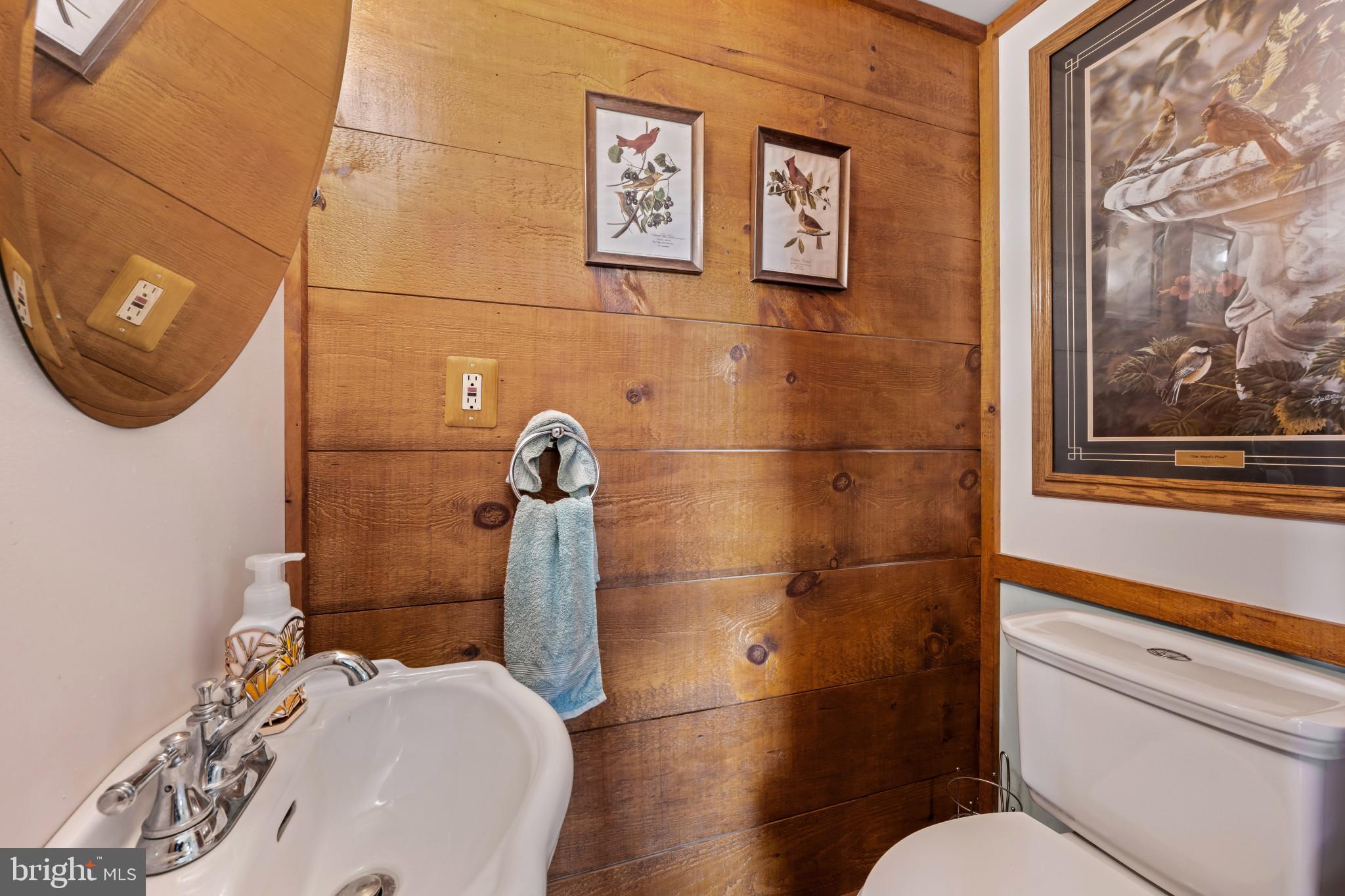 1907 Plank Road New Freedom, PA 17349 - Photo 10 of 42 Seriously Cute 1/2 Bath