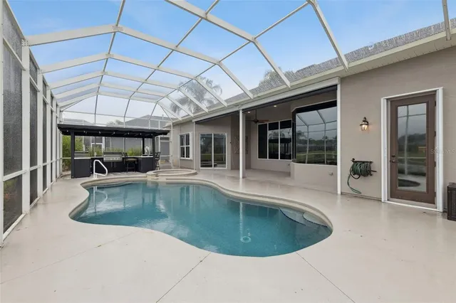 a view of an entryway with a door