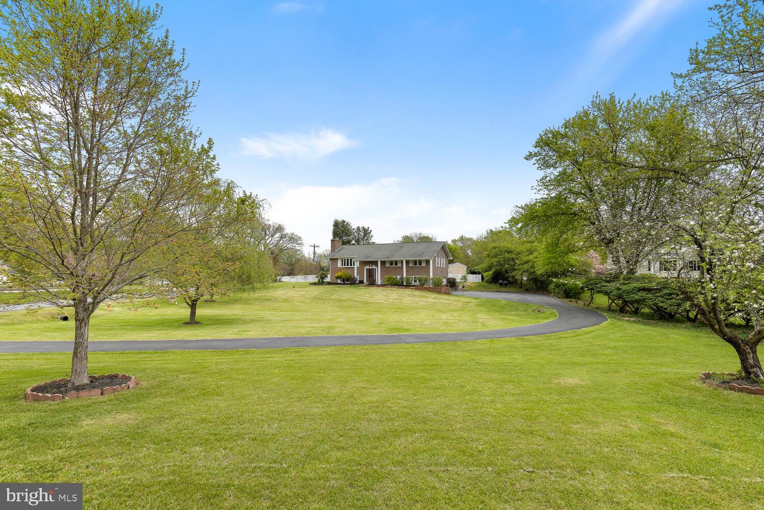 14595 Lightner Road Haymarket, VA 20169 - Photo 5 of 35 Gallery Image 5