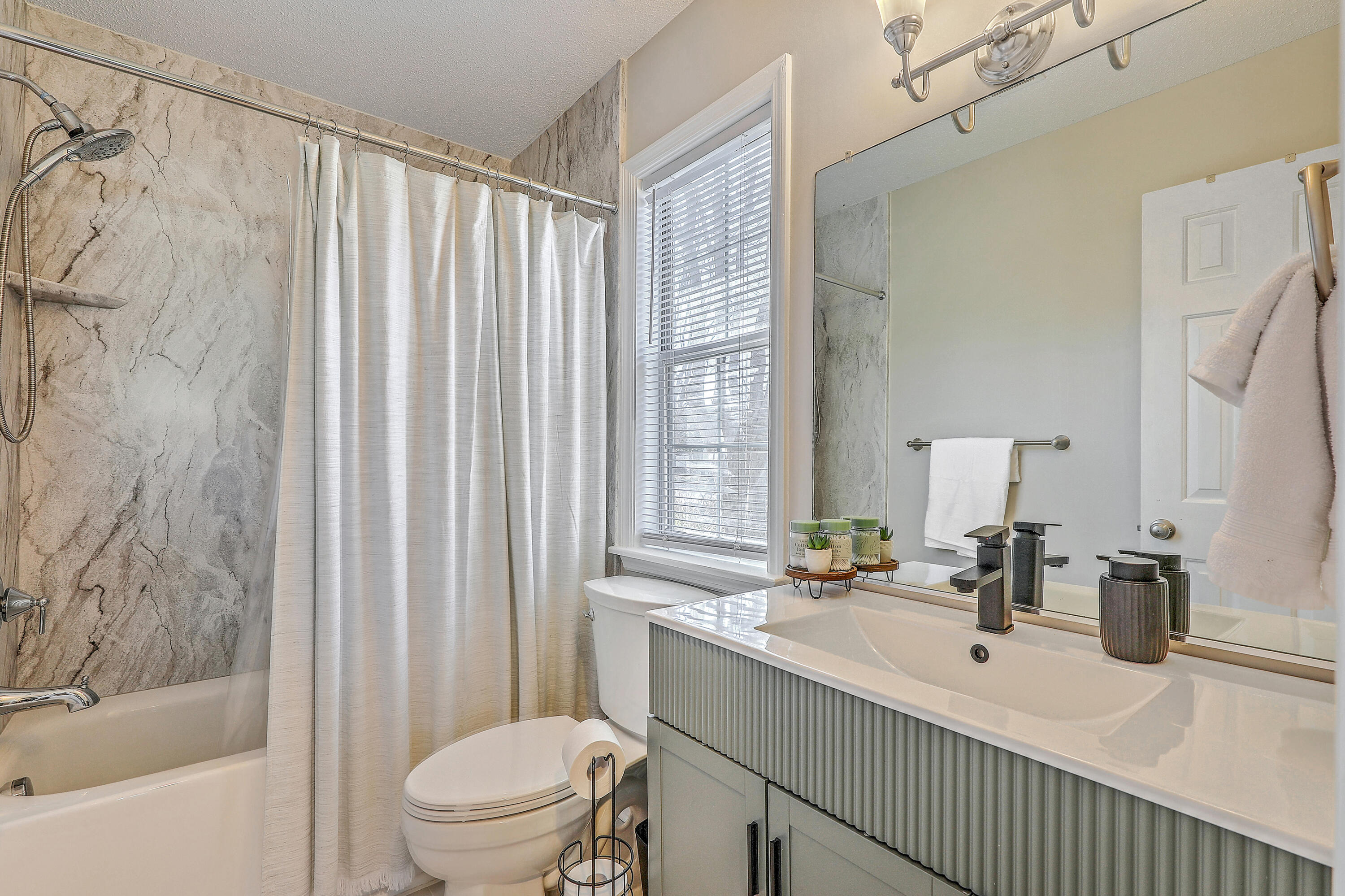 28 Fieldfare Way Charleston, SC 29414 - Photo 23 of 31 0W7A8149_50_51_52_53_54_55