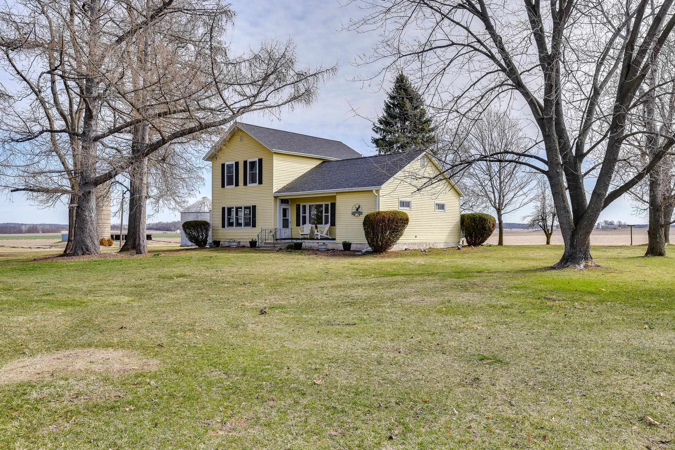 1825 S Highway Brodhead, WI 53520 - Photo 2 of 81